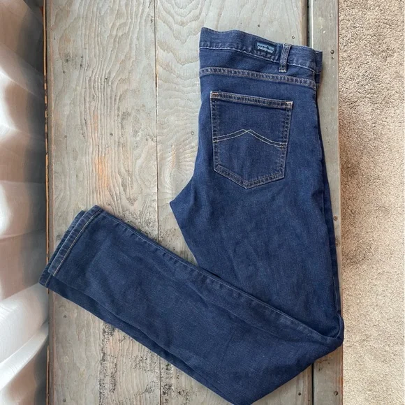 Patagonia slim leg denim jeans | size 30 - Picture 3 of 6